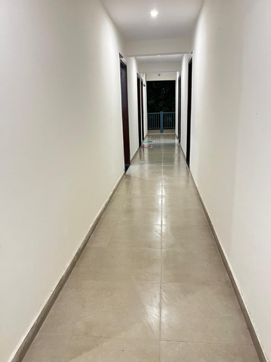 Public Area 3, Apna Homes Stay and Hotel I Gurugram, Gurgaon