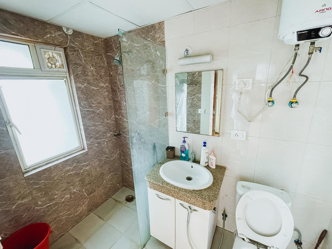 Bathroom 3, Richa's Home, Gautam Buddha Nagar
