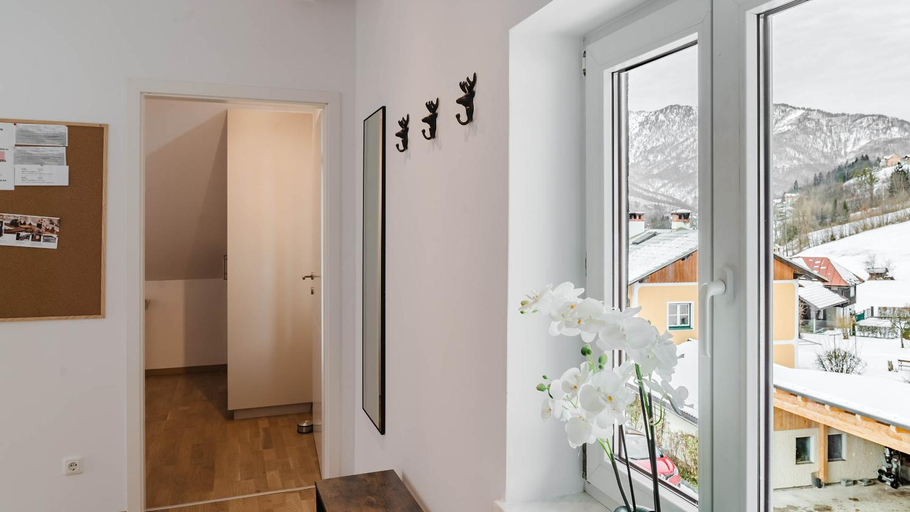 Others 5, Moderne Ferienwohnung mit Bergblick, Gmunden