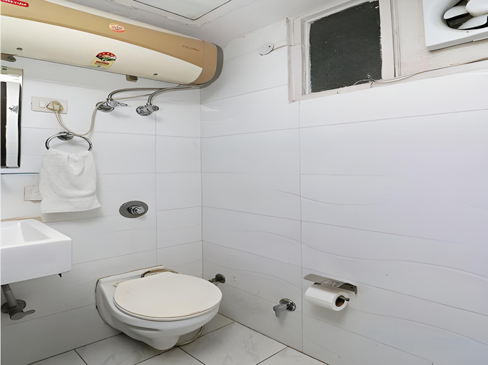 Bathroom 3, Ramhan By Excellent Hospitality, Delhi