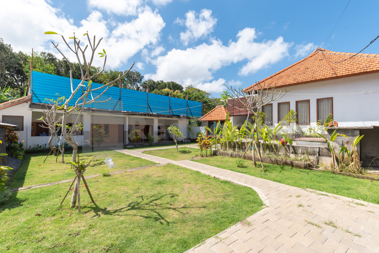 Exterior & Views 2, Brisk Homestay Uluwatu RedPartner, Badung