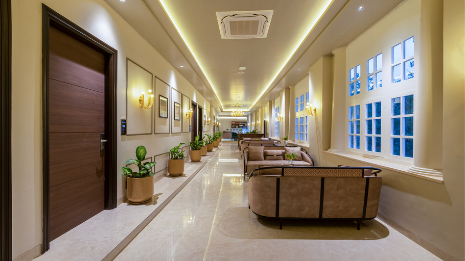 Public Area 2, Saltstayz Autograph Connaught Place, Delhi