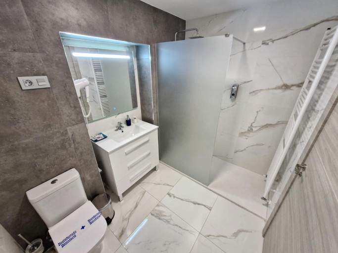 Bathroom 3, Feeling Home - Suites&Rooms, León
