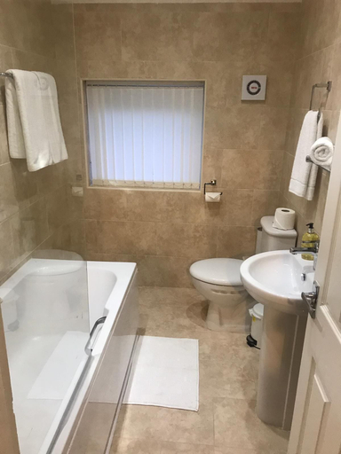 Bathroom 2, Anson Studios Walsall M6 J10, Walsall