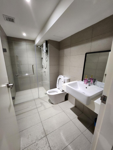 Bathroom 5, EkoCheras Duplex Suite by Ohana Home, Kuala Lumpur