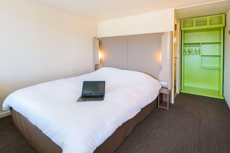 Bedroom 2, Campanile Toulouse Sesquieres, Haute-Garonne
