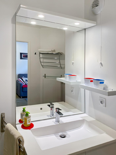 Bathroom 2, Suite Cartier Disneyland Paris - Rentaway BnB, Seine-et-Marne