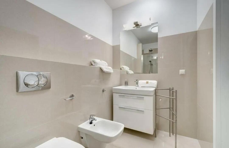 Bathroom 3, Nadmorze by Q4Apartments, Gdańsk City