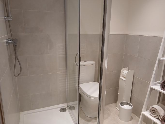 Bathroom 3, Woodlands Peaceful Bedrooms, Cambridgeshire
