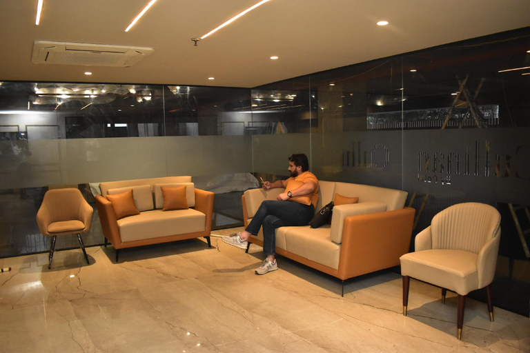 Public Area 2, Qotel Signature Coleman Janakpuri, Delhi