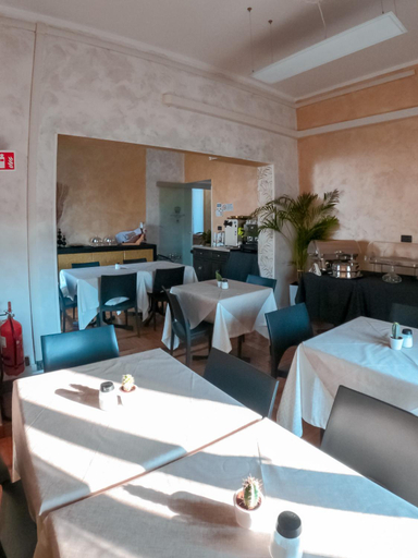 Food & Drinks 3, Domus Victoria, Genova
