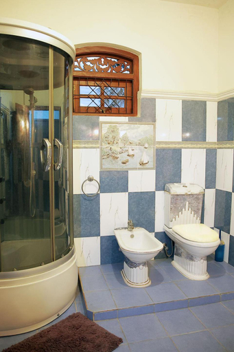 Bathroom 5, Preethi Village Rooms, Negombo