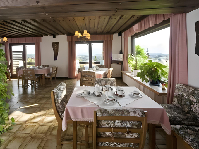 Food & Drinks 4, Hotel Garni Fruhstuckspension Neff, Villach Land