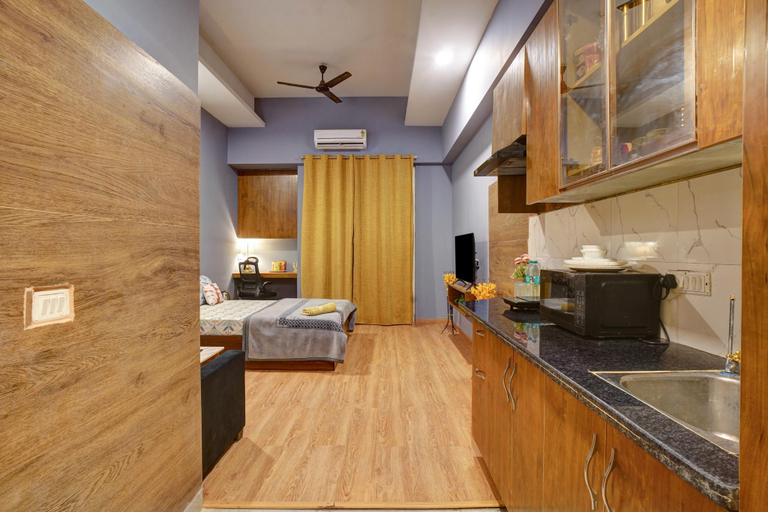 Bedroom 2, Asian Suits By IAH , Gautam Buddha Nagar