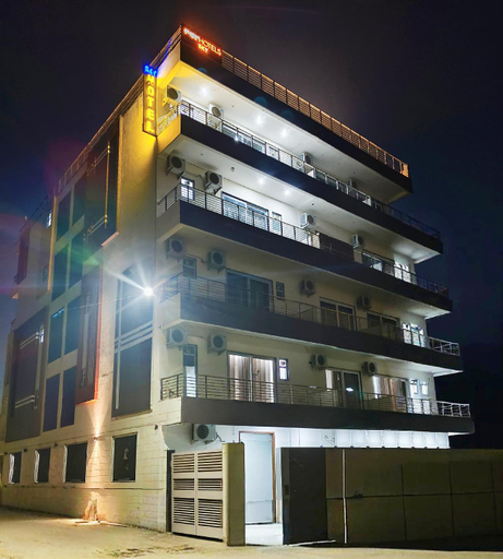 Exterior & Views 2, Sky Hotel, Gurgaon