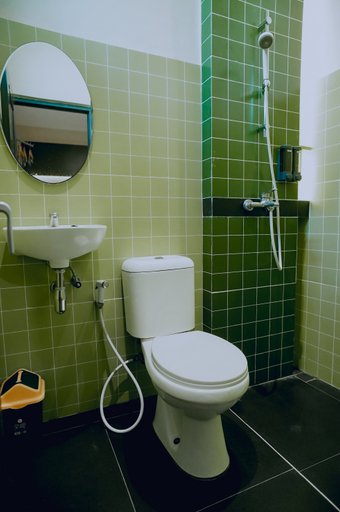 Bathroom, TITANIA HOTEL SYARIAH, Ciamis