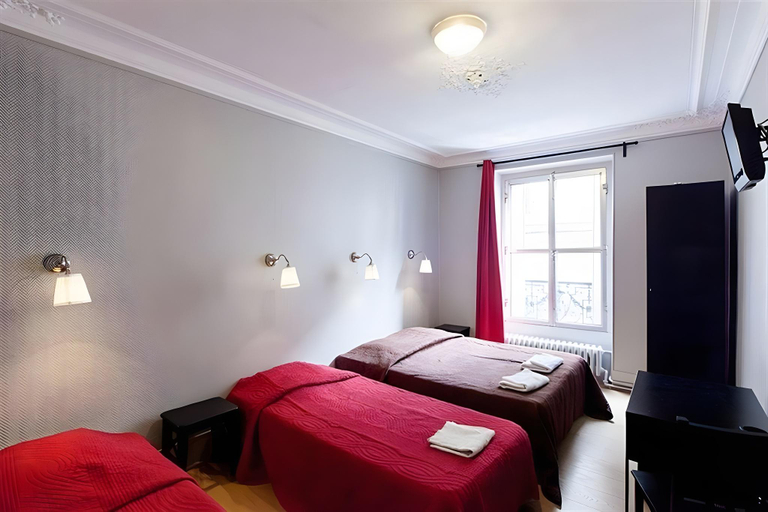 Bedroom 2, Maison Barbes, Paris
