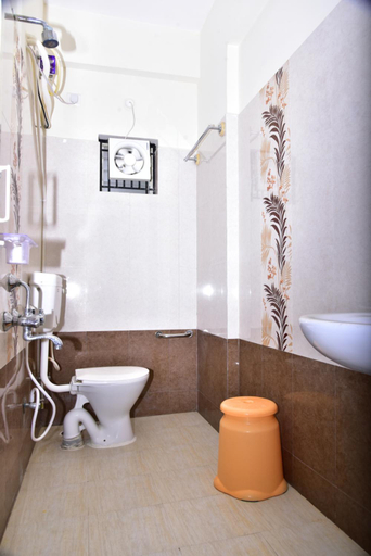 Bathroom 2, Adyah Comforts, Bangalore Rural