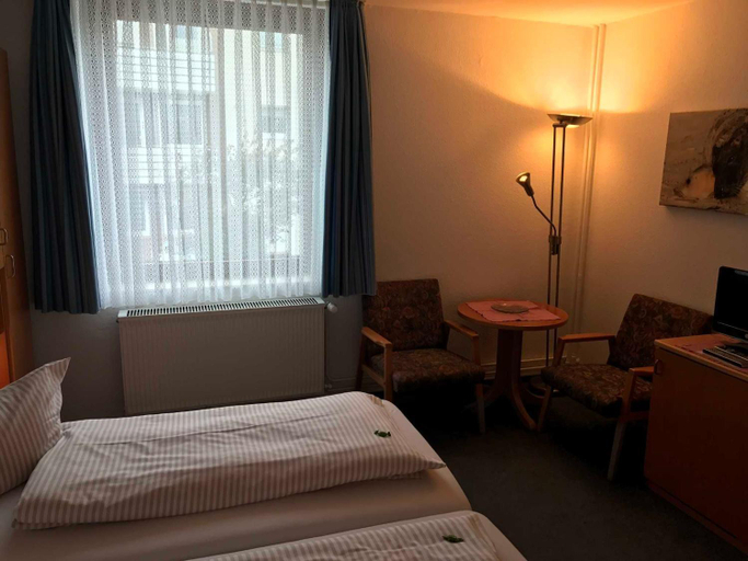 Bedroom 2, Haus am Meer, Hotel Garni, Pinneberg