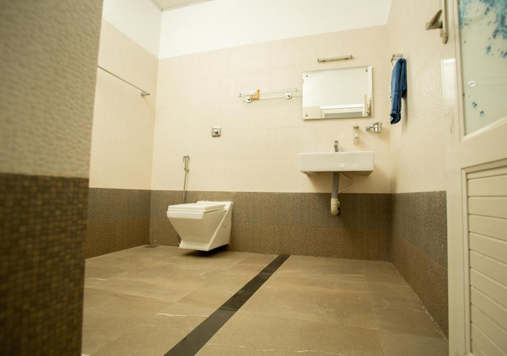 Bathroom 3, Vythiri Silver Mist Hilltop Villa By VOYE HOMES, Wayanad
