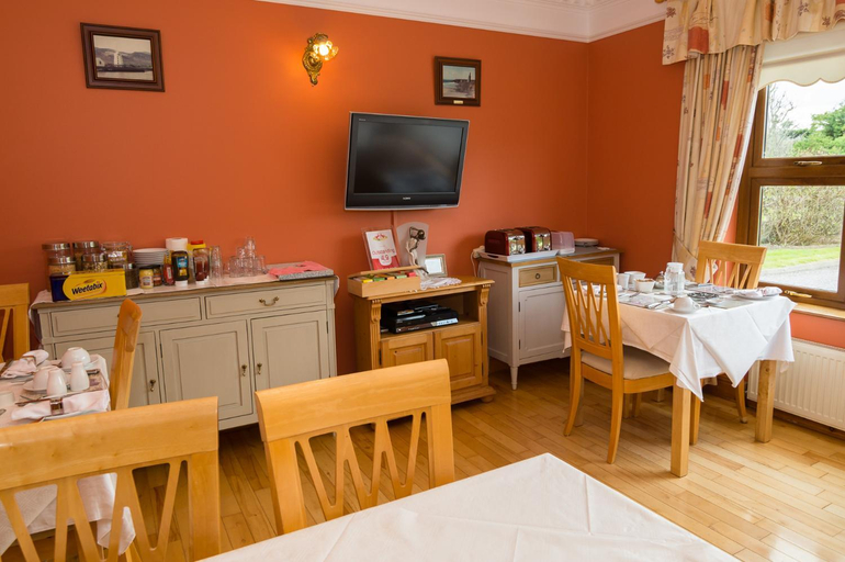 Others 2, Cois Li Accommodation