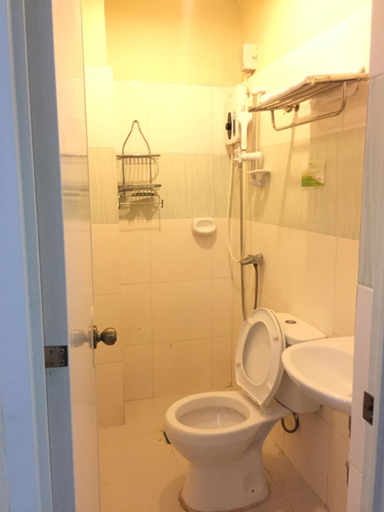 Bathroom, BOPEMPC Safari Hostel, Tagbilaran City