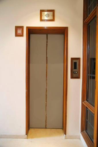 Others 5, Jagabandhu Guest House, Delhi