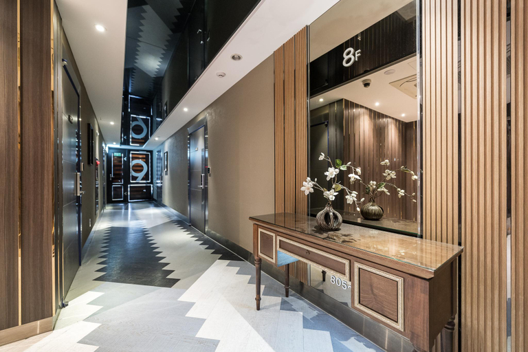 Others 4, Hotel Bellus, Dong-daemun