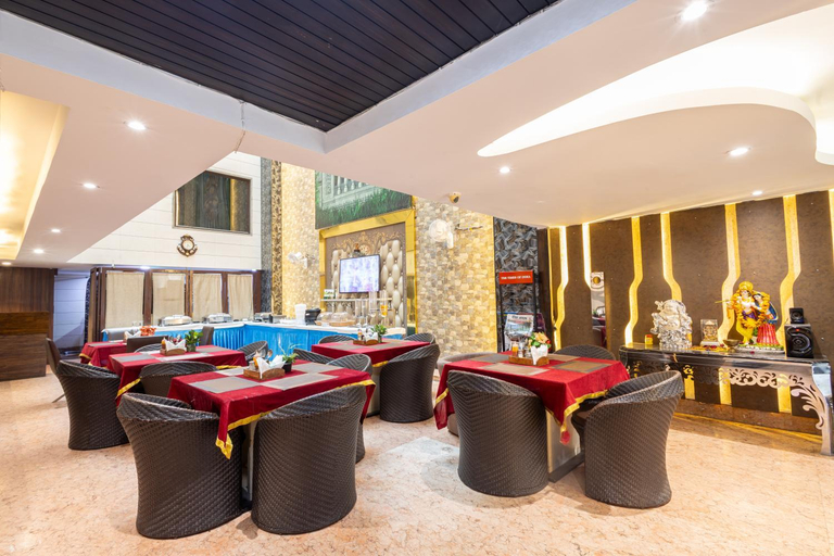 Food & Drinks 5, Hotel Gold Souk - Karol Bagh, Delhi