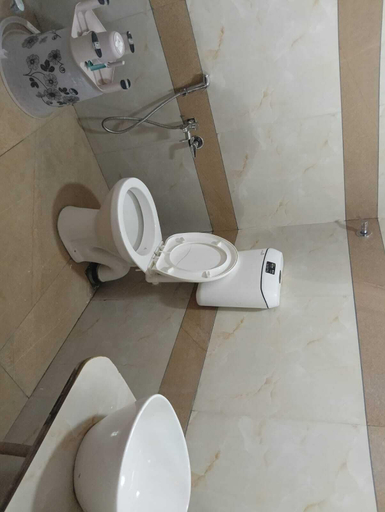 Bathroom 5, Hotel RR Inn, Vadodara
