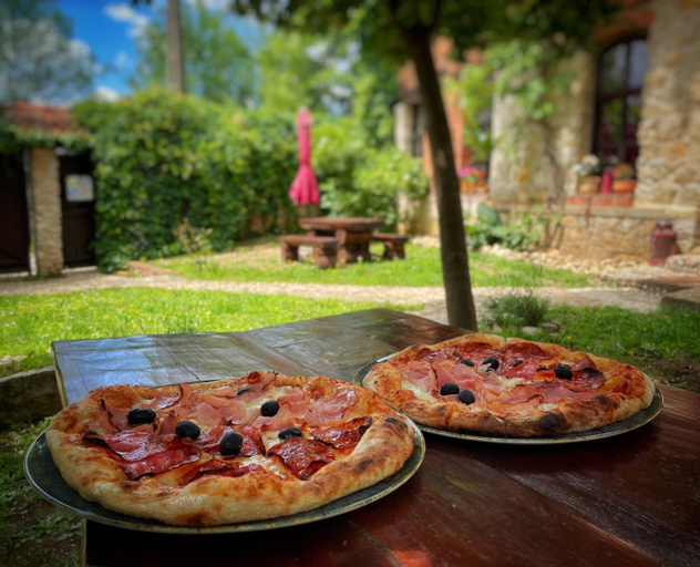 Food & Drinks 5, Casa Thea Cheile Nerei, Ciclova Romana