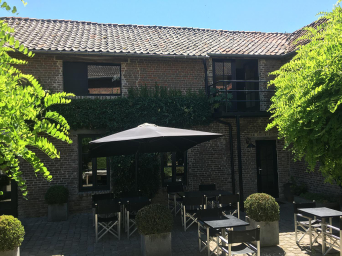 Others 4, B&B Sapere, Limburg