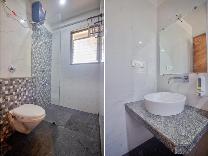 Bathroom 3, Sea Sapphire, North Goa