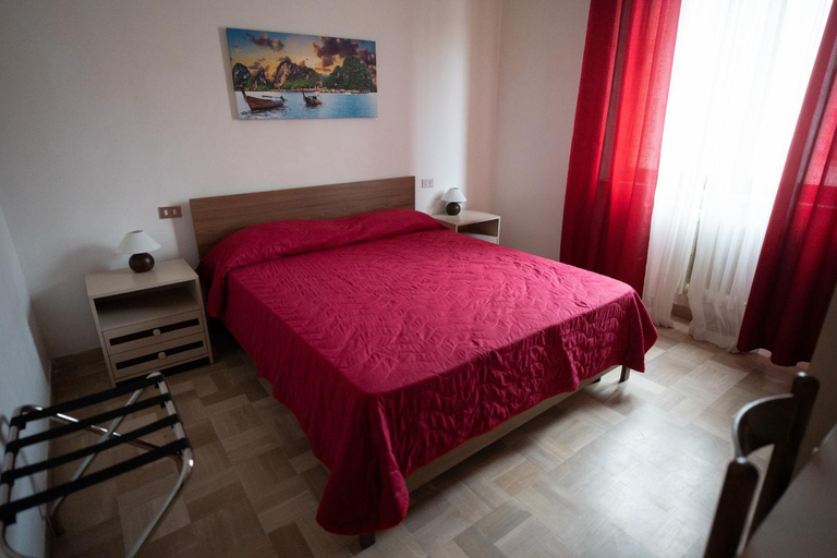 Others 2, Residence Europa, Teramo