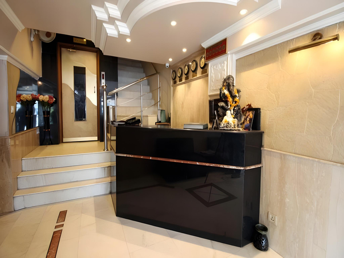 Public Area 2, Hotel Ridge Maidens, Delhi