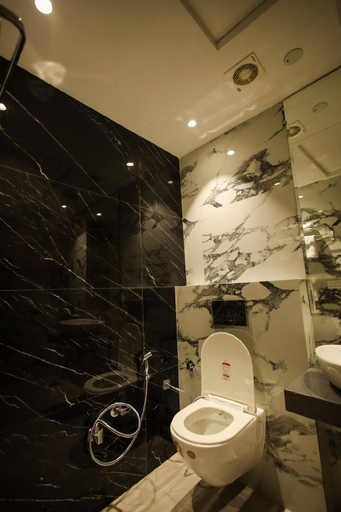 Bathroom 3, The Brew Times, Jalandhar