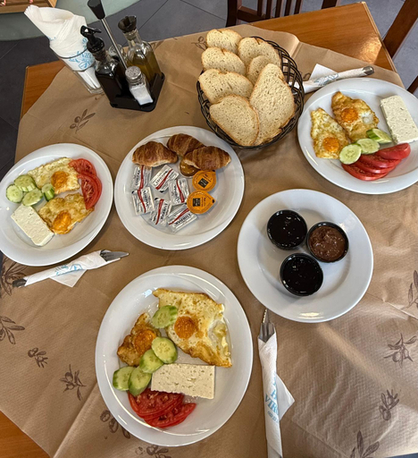 Food & Drinks 5, Vironas Hotel, Vlorës