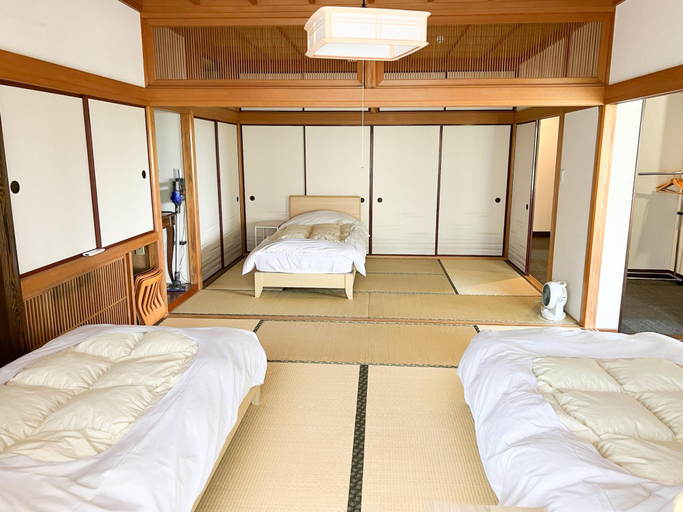 Bedroom 2, Marina Bay Atami, Atami
