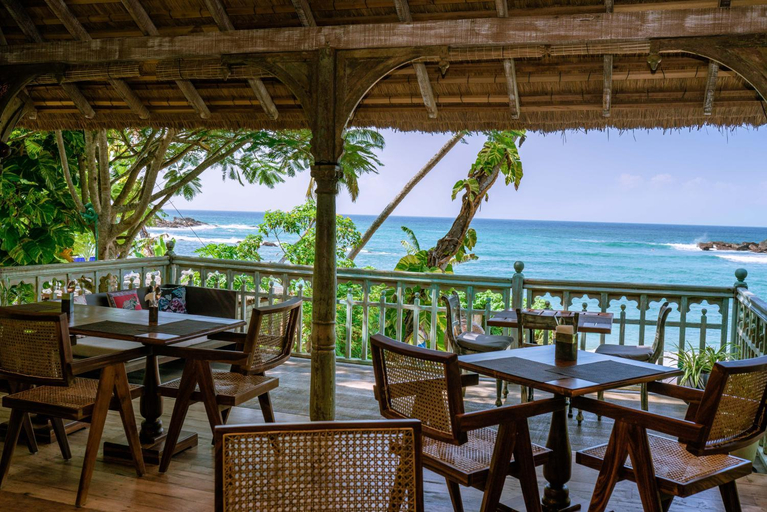 Food & Drinks 4, Aga Surf View, Tangalle