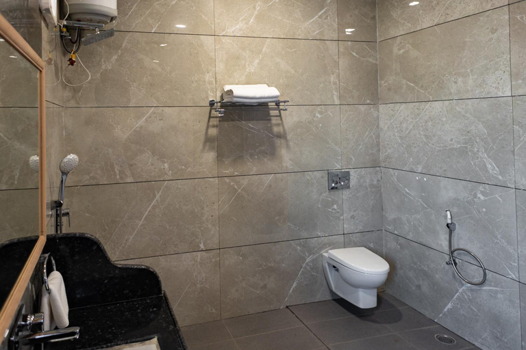 Bathroom 3, Riddhi Siddhi Resorts, Bikaner