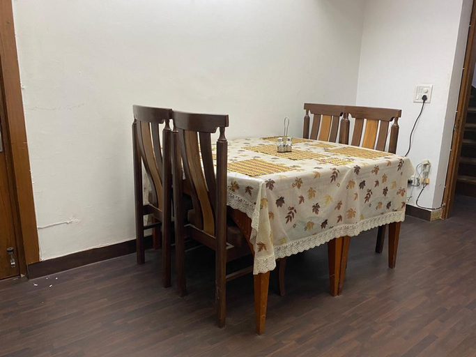 Others 5, Golden Homestays, Delhi