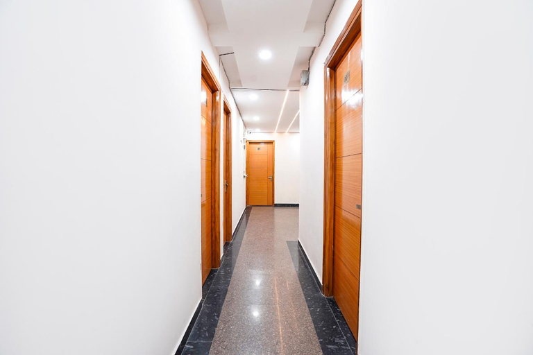 Public Area 2, Divine Hotels & Banquets, Gautam Buddha Nagar