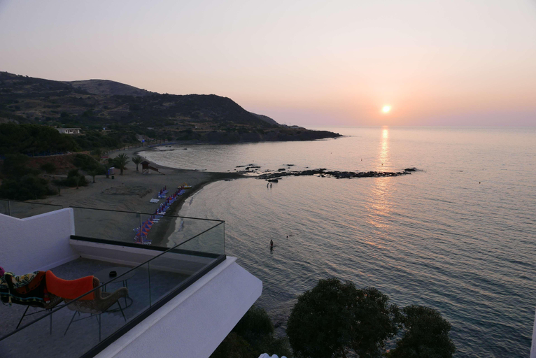 Bedroom, E.J. Pyrgos Bay Hotel