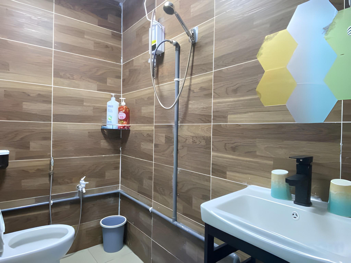 Bathroom 5, Backyard Garden Villa, Petaling Jaya