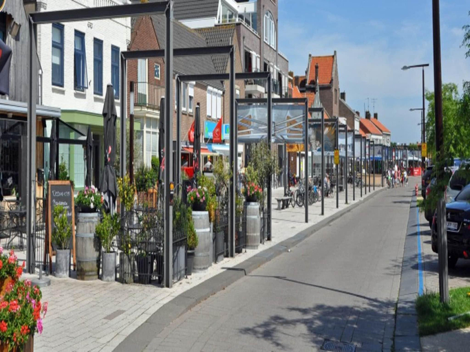 Others 5, Holiday Home near Beach in Strandpark, Sluis