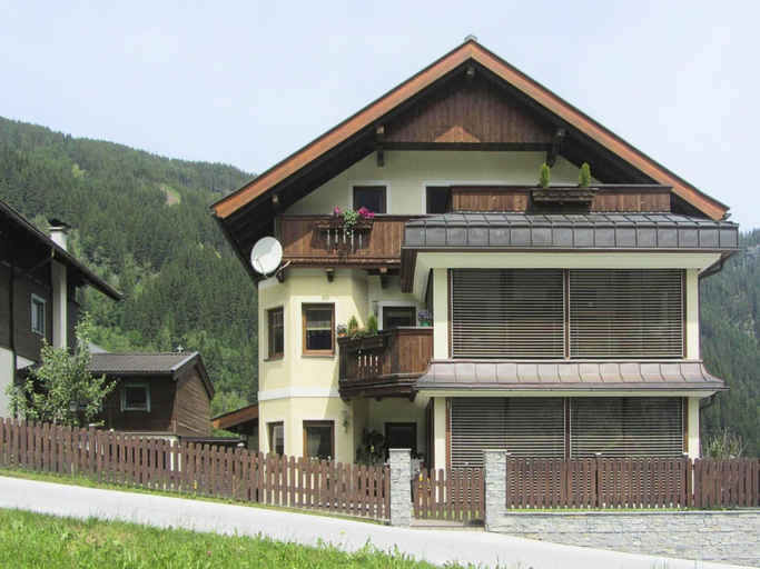 Others 3, Chalet in Krimml near Waterfalls, Zell am See