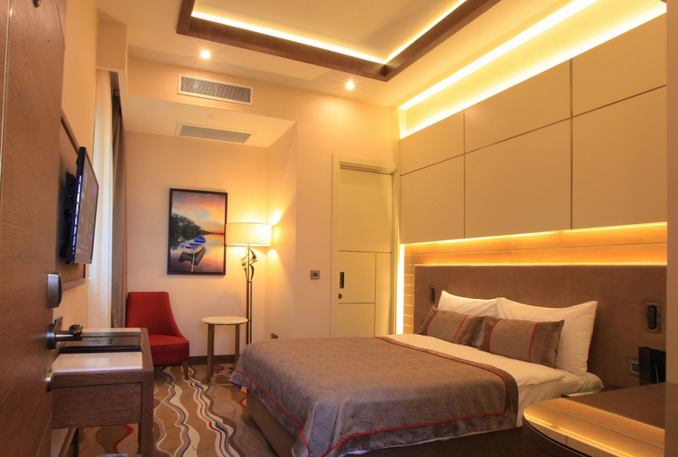 Bedroom 3, Grand Hotel de Pera, Beyoğlu