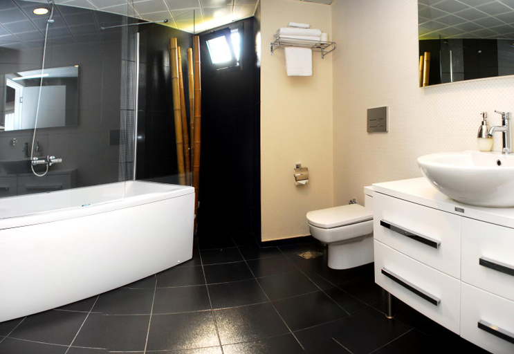 Bathroom 4, Tempo Hotel Caglayan, Şişli