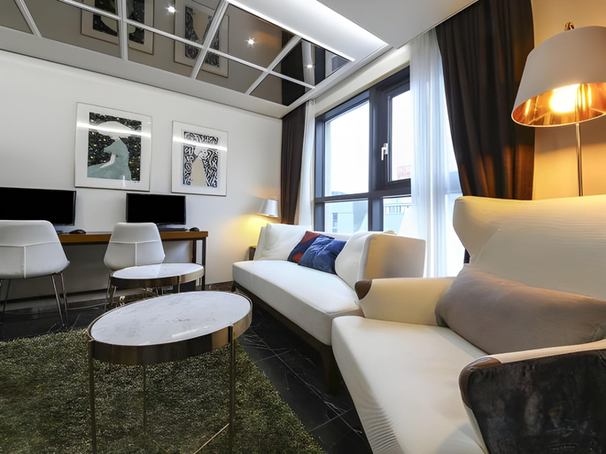 Others 5, The Post Hotel, Jongno