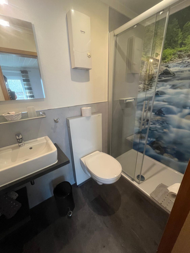 Bathroom 2, Wein- und Gastehaus M. Bai, Cochem-Zell